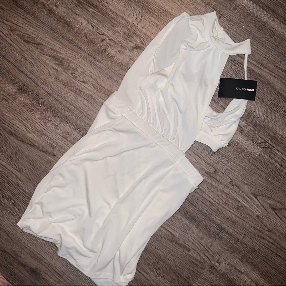 Fashion nova || White dress